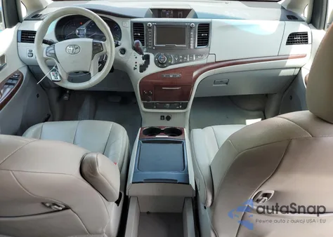 2011 Toyota Sienna Xle z USA, uszkodzony, nr VIN 5TDDK3DC0BS016863